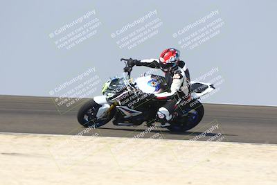 media/Sep-20-2025-TrackDaz (Sat) [[27f0cde673]]/B Group/1120am (Turn 2)/